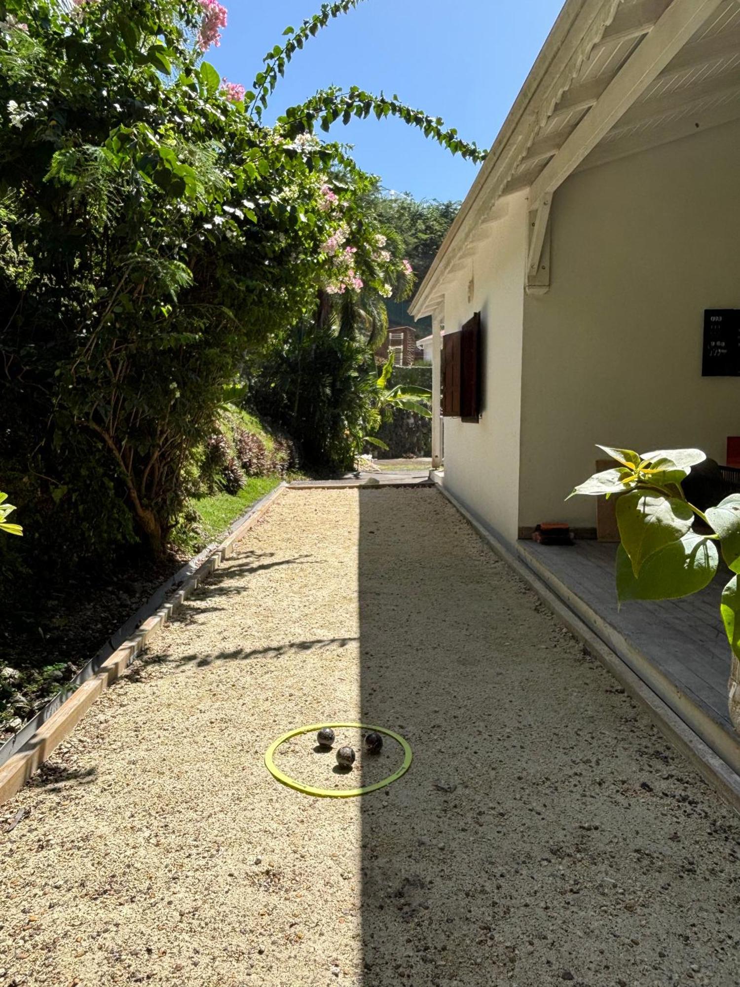 Spacieuse Villa Corossol Avec Piscine Et Jeux Exterieurs Le Gosier  Kültér fotó