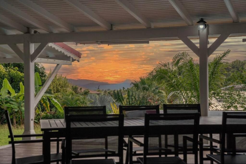 Spacieuse Villa Corossol Avec Piscine Et Jeux Exterieurs Le Gosier  Kültér fotó